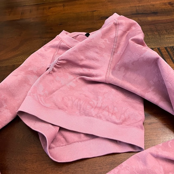 Gymshark Adapt Camo Seamless Crop top - Picture 5 of 5